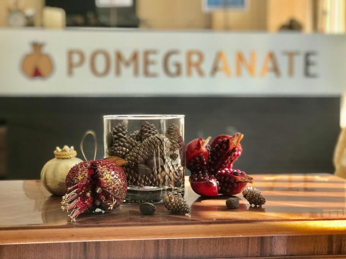 Pomegranate Hotel Kutaisi Exterior photo